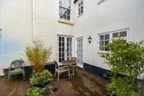 Flat 10, 9 10 Redvers Court, Bystock Terrace, Exeter EX4 4HY