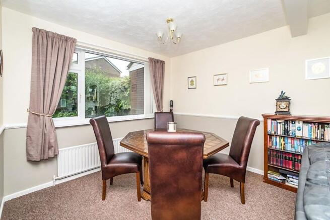 Lounge / Dining Room