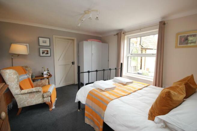 bed1.JPG
