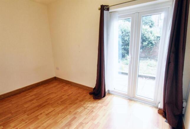 bedroom.jpg