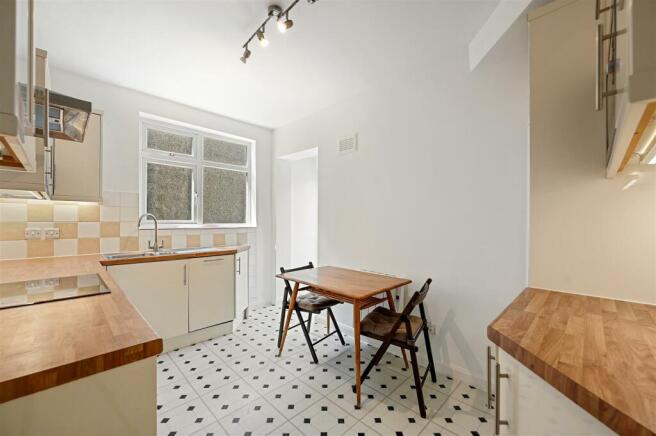 FB - 86a Thornton Road - Kitchen3 (1).JPG