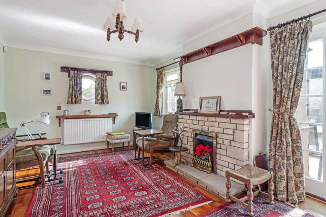 Sitting/Dining Room