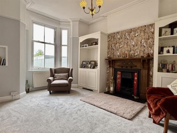 SITTING ROOM