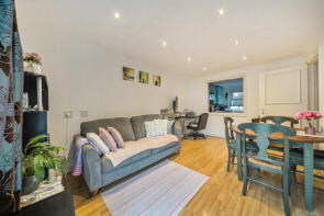 24, Lupton Close, Grove Park, London SE12 0DR