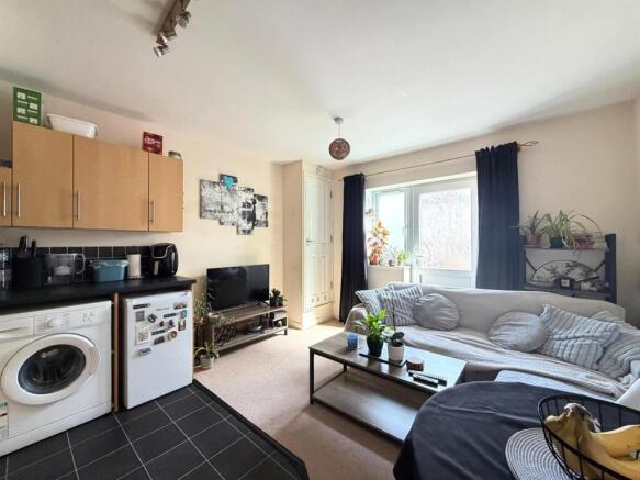 WhatsApp Image 2026-04-10 at 13.27.55 (5).jpeg