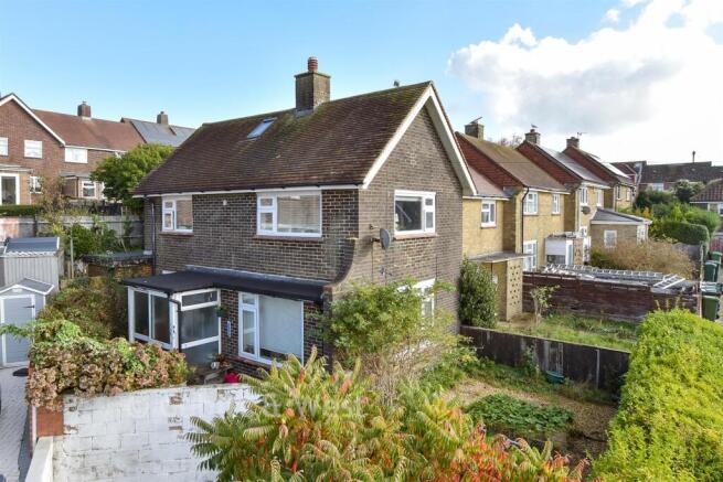 2-bed semi-detached on Langley Crescent, Woodingdean, East Sussex, £231,500