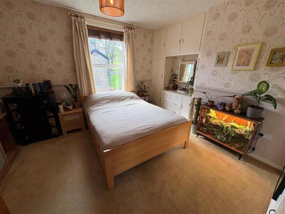 3 bed Terraced for sale Image 7
