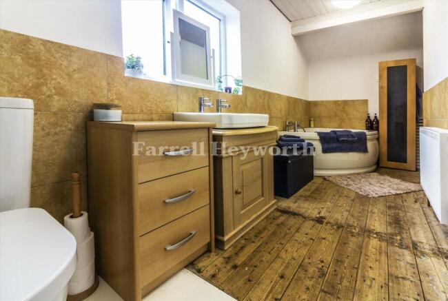 Bathroom image 2