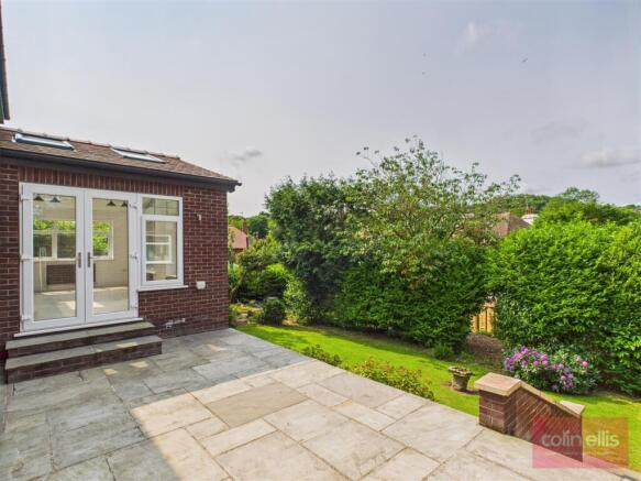 4 bed Detached for sale Image 4