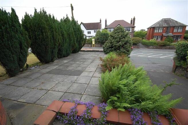Front Garden Area