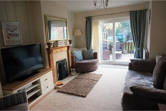 Lounge/Dining Room