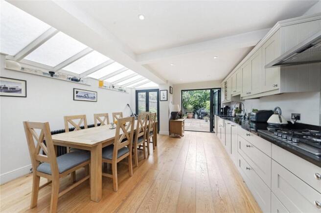 Kitchen/Dining Area
