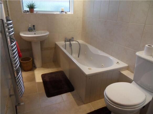 Photo 10