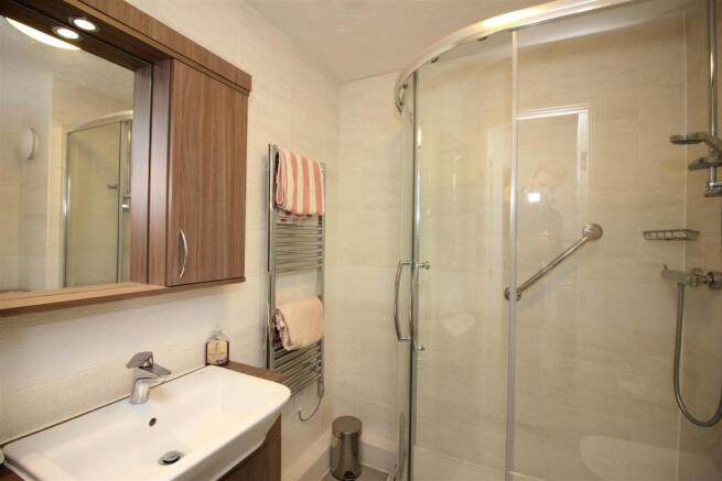 Shower room.JPG