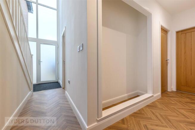 3 bed Semi-Detached for sale Image 4