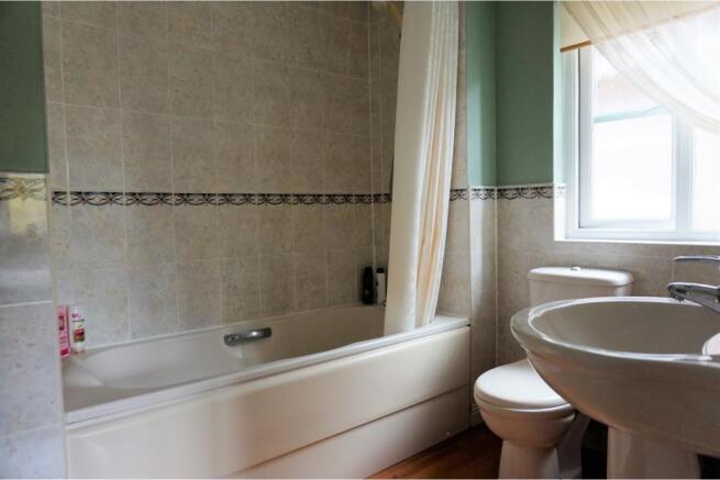 Master En-suite