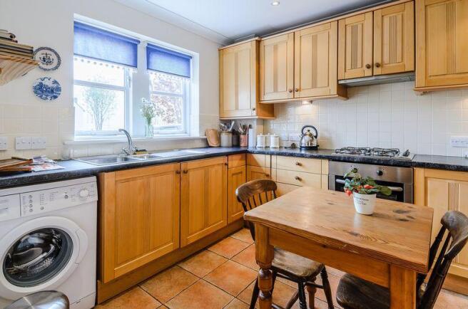 Kitchen/breakf...