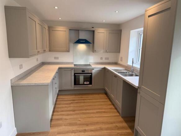 Plot 373 kitchen.jpeg