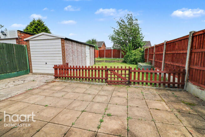 3 bed Semi-Detached for sale Image 4