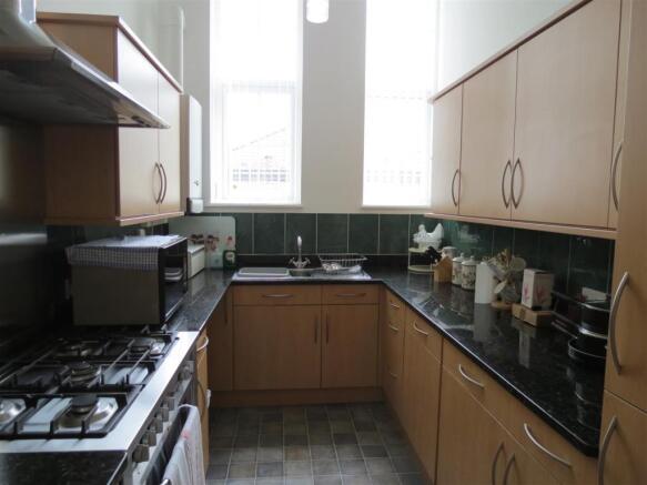 Kitchen Area: