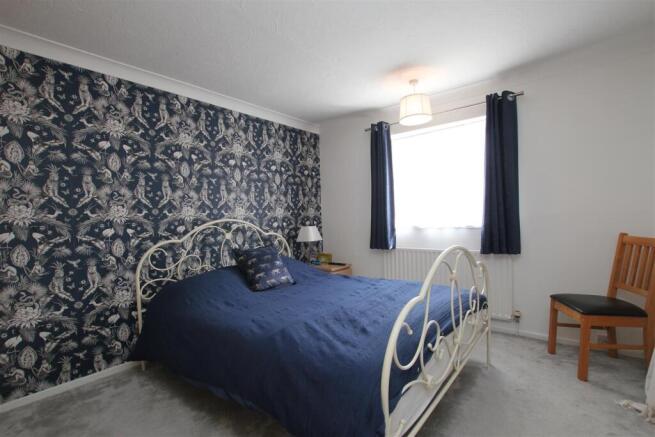 bed 2.JPG