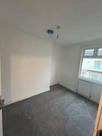 5 bed Terraced for sale Image 7