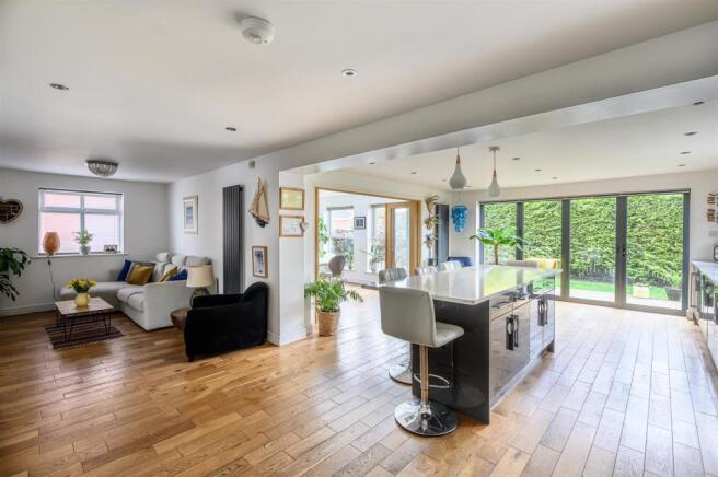 Kitchen Family Room
