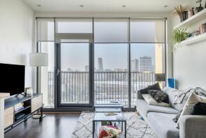 310, 58 Lumiere Apartments, St Johns Hill, London SW11 1AD
