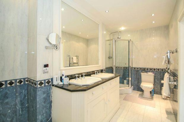En Suite Bathroom 1