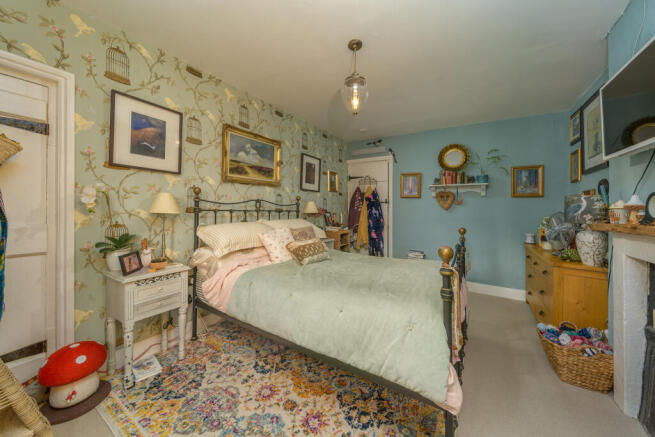Photo 12