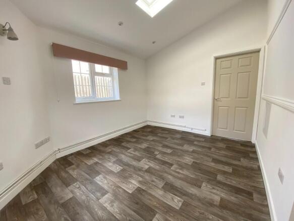 Study/Fourth Bedroom