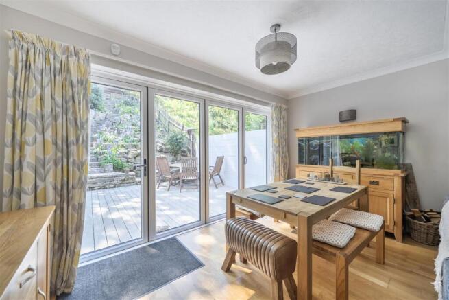 Sitting/Dining Room
