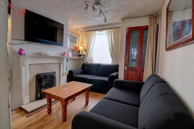 lounge 2