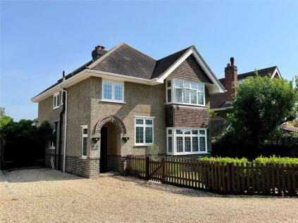 Dilly Lane, Barton On Sea, Hampshire, BH25
