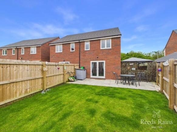 3 bed Semi-Detached for sale Image 6
