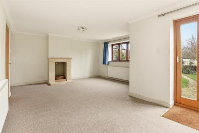 34 Wolds End Close 2128-7.jpg