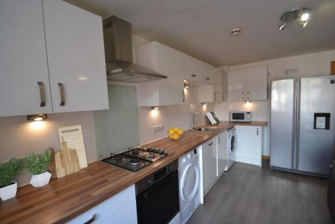 F6 - KITCHEN.jpg