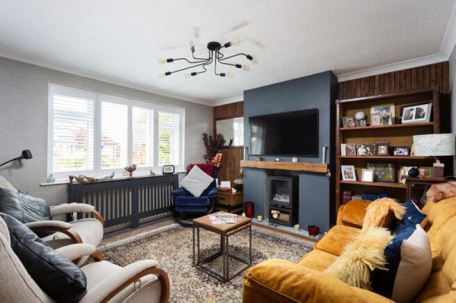4 bed Bungalow for sale Image 4