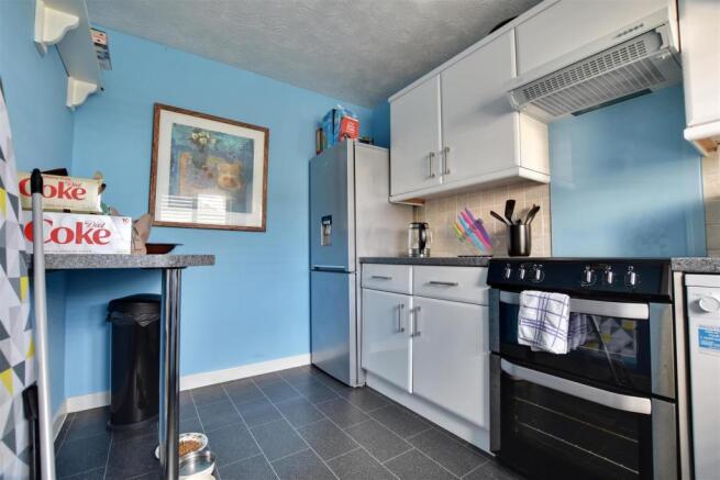 Kitchen with Breakfast Bar