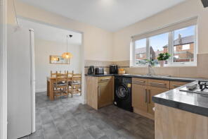 35, Keswick Drive, Wakefield WF2 9HA