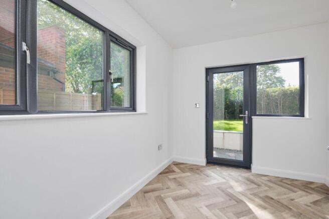 4 bed Detached for sale Image 12