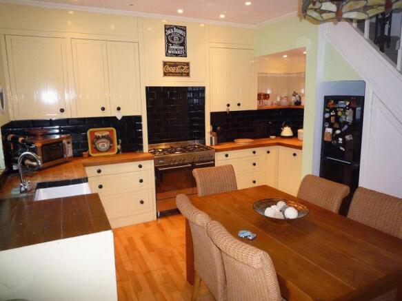 Kitchen/Dining Room