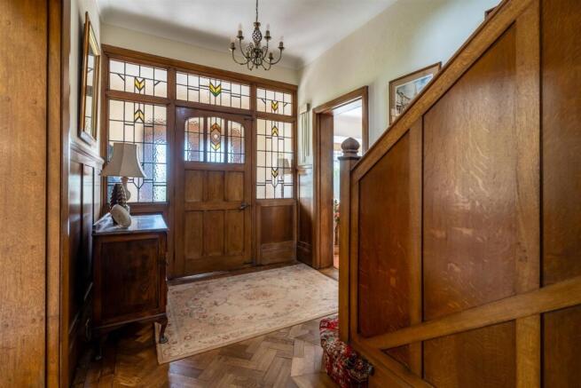 4 bed Detached for sale Image 6