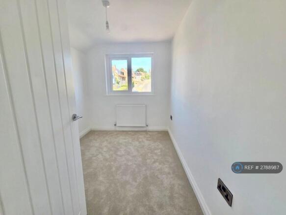 3 bed Detached to rent Image 9