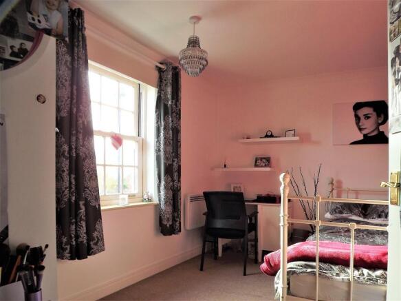 Photo 10