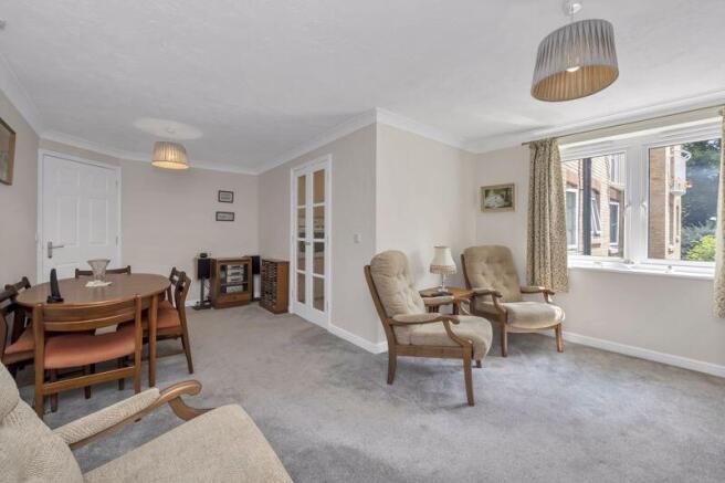 Sitting/Dining Room
