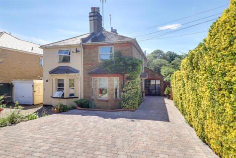 Rayleigh Road, Benfleet, Essex