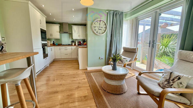3 bed Detached for sale Image 8