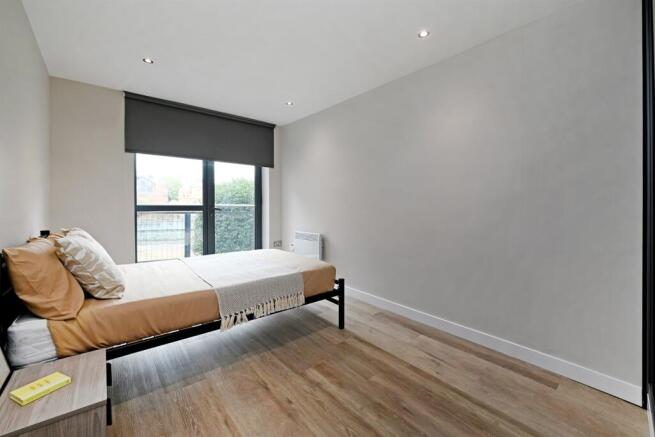 1 bed Apartment to rent Image 11