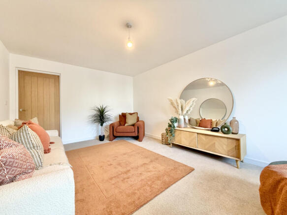 4 bed Detached for sale Image 12